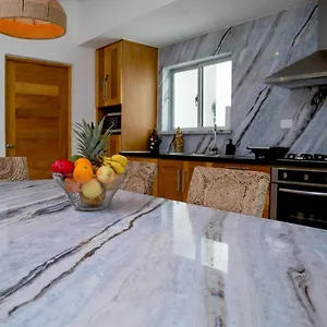 Burungos Place At Saman Residences C-2 Apartamento